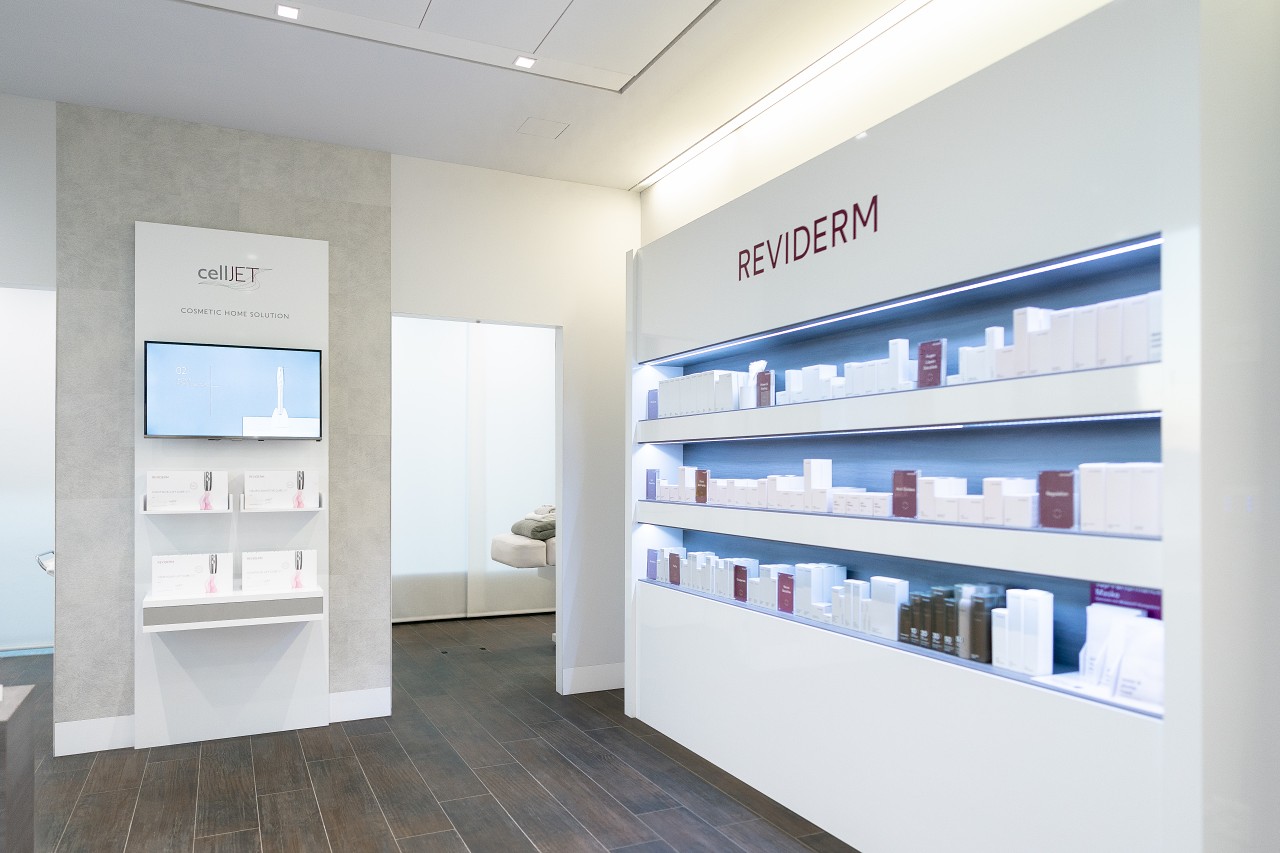 reviderm-skinmedics-Baden-Banner-Marken
